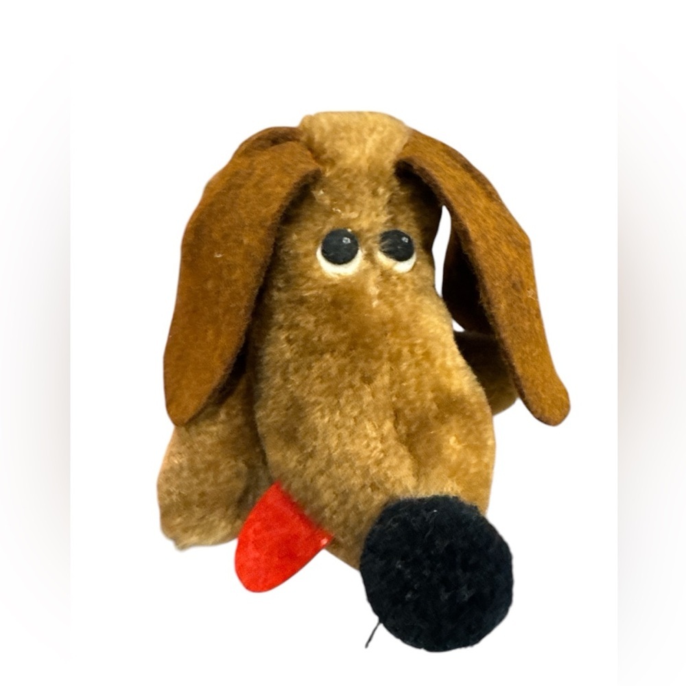 VNT WALLACE BERRIE & CO 1976 SNUFFLES DOG‎ 9" PLUSH